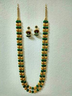 Green necklaces 1
