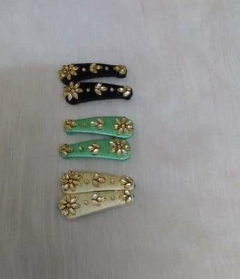 Black hair-accessories 1
