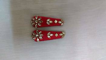 Red hair-accessories 1