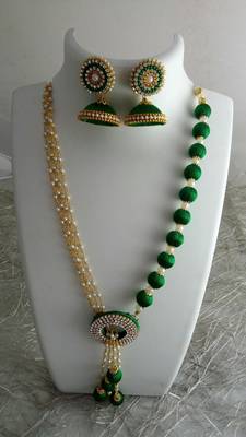 Green necklaces 1