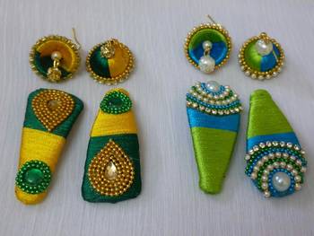 Green earrings 1