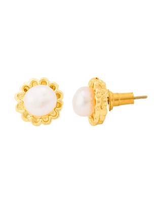 Gold pearl earrings 2