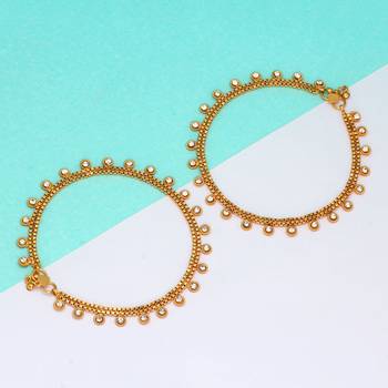 Festive Collection White Color Glass Stone Anklets For Women 3