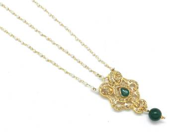 Rajwadi Style Maang Tikka And Matha Patti Decorated With Crystal 2