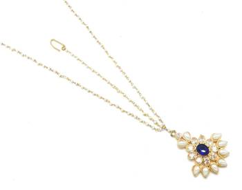 Leaf Style Maang Tikka Matha Patti Decorated With American Diamod And Pearl 1