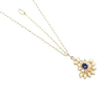 Leaf Style Maang Tikka Matha Patti Decorated With American Diamod And Pearl 3