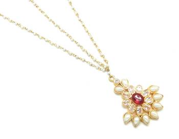 Leaf Style Maang Tikka Matha Patti Decorated With American Diamod And Pearl 2