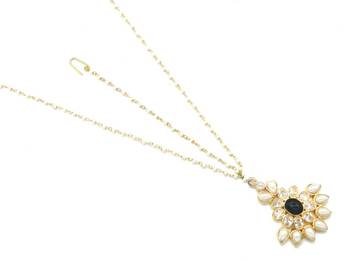 Leaf Style Maang Tikka Matha Patti Decorated With American Diamod And Pearl 1