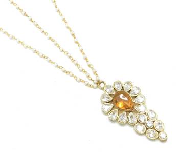 Maang Tikka And Matha Patti Decorated With American Diamond 2