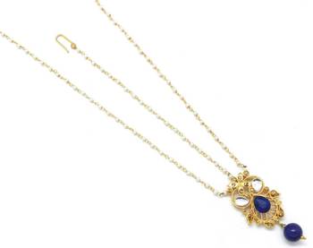 Golden Textured Maang Tikka And Matha Patti Decorated With Kundan And Crystal 1