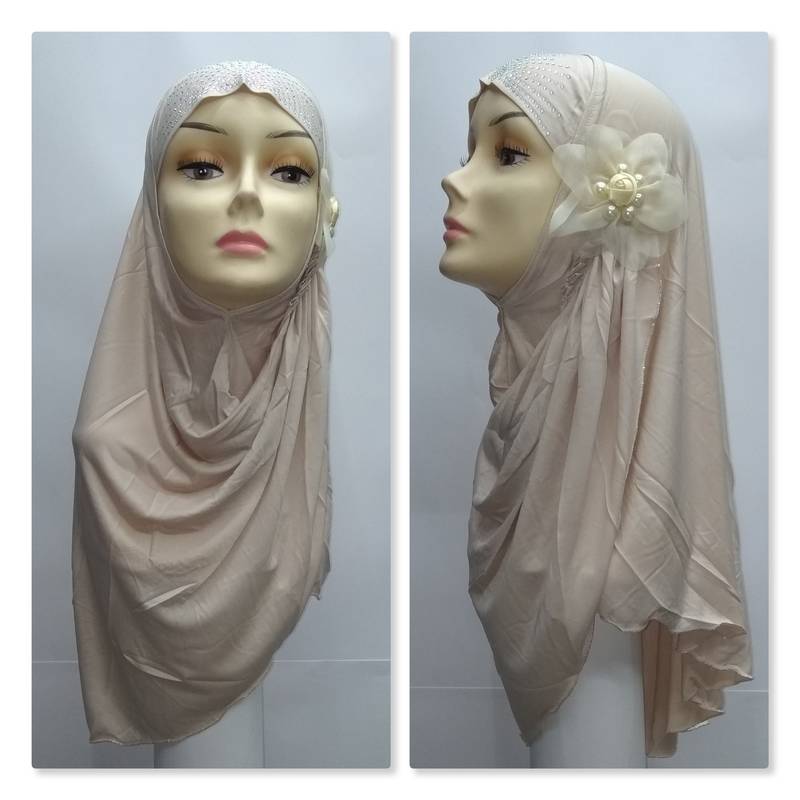 Designer Ready To Wear Instant Hijab White Mean Zoom 2616226