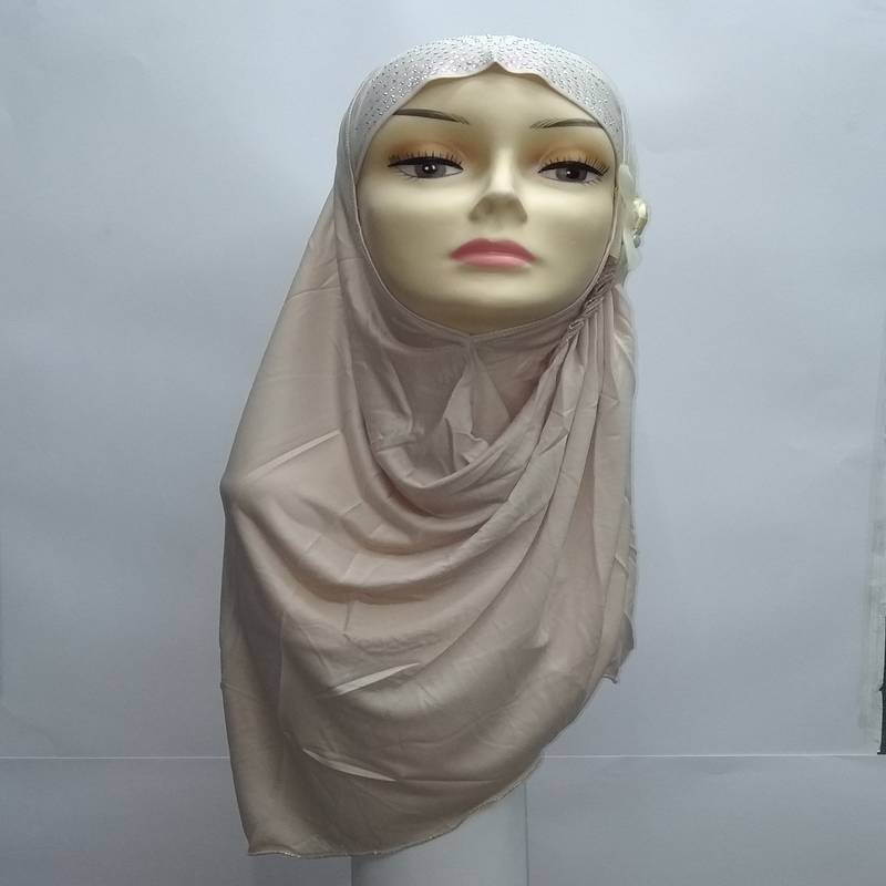 Designer Ready To Wear Instant Hijab White Mean Zoom 2616226