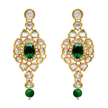 Green Color Imitation Pearl Kundan Necklace With Earring & Maang Tikka 2