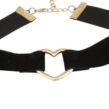 Black pearl chokers 4