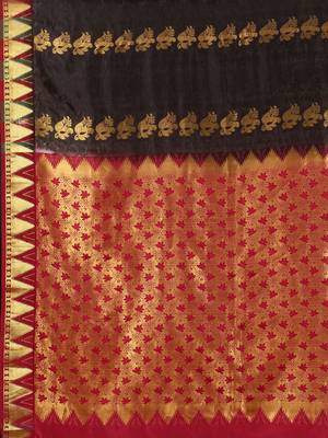 Black Hand Woven Pure Silk Saree With Blouse 2