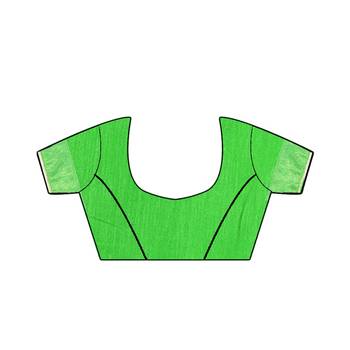 Green Woven Georgette Saree With Blouse 5