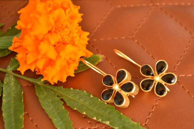 Kundan Stone Semi Precious Gold Plated Floral Dangler Earrings