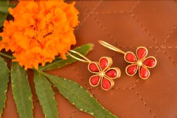 Kundan Stone Semi Precious Gold Plated Floral Dangler Earrings 1