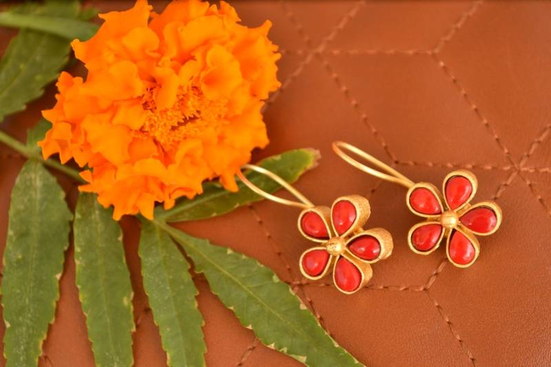 Kundan Stone Semi Precious Gold Plated Floral Dangler Earrings