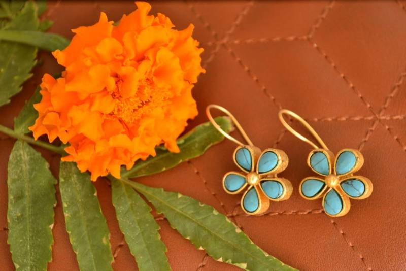 Kundan Stone Semi Precious Gold Plated Floral Dangler Earrings