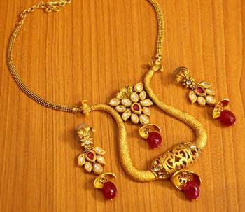 Kundan Meenakari Gold Look Matt Finish Ruby Necklace Set 1