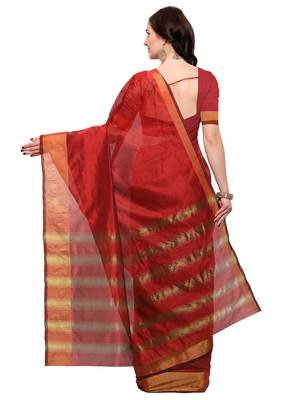 Red woven silk cotton saree with blouse 4
