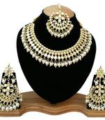 White kundan rose gold necklace sets