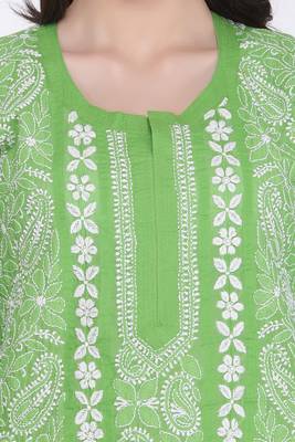 Green Embroidered Cotton Chikankari Kurti  4