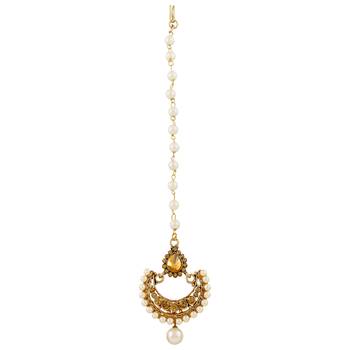 Gold Maang Tikka 1