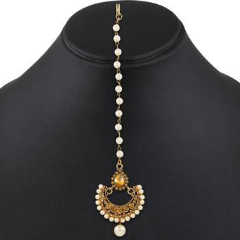 Gold Maang Tikka 2