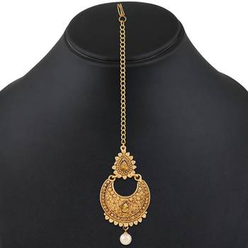 Gold Maang Tikka 2