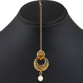 Gold Maang Tikka 2