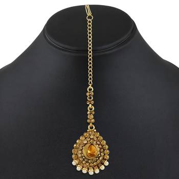 Gold Maang Tikka 2