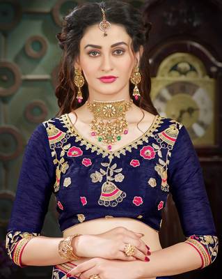 Pink embroidered georgette saree with blouse 3