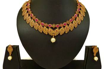 Ruby green brass matte finish temple south indian necklace earring jewellery set for wedding festival  3