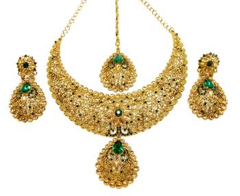 Designer green ad zircon necklace set with maang tikka 2