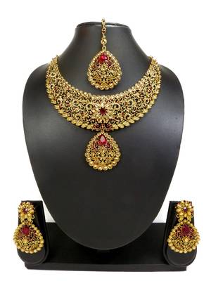Designer Maroon AD Zircon Necklace Set With Maang Tikka 1