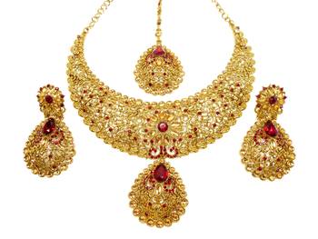 Designer Maroon AD Zircon Necklace Set With Maang Tikka 2