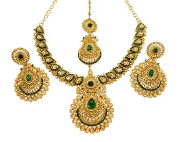 Designer green ad zircon necklace set with maang tikka 2