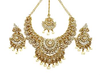 Bridal white austrian diamond necklace set with maang tikka 2