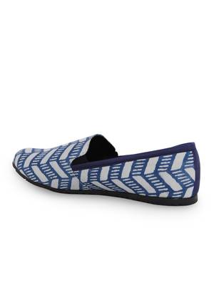 Men's Blue TPR Sole Material Printed Moccasins Slip Ons 2