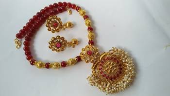 Pink Handmade Beaded Necklace Set 1