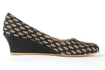 Women's Black Croslite Sole Material Ballerinas Low Heel Sandal 3