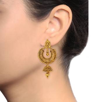 Gold earrings 2