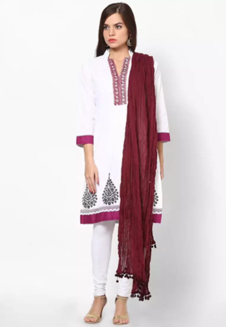 Maroon Cotton Solid Dupatta with Pom Pom Border