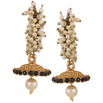 Black earrings 1