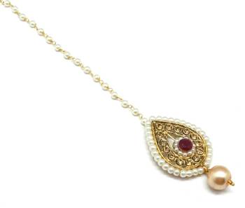 Pear Shape Exclusive Maang Tikka 3