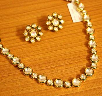 Single Line Kundan Polki Meenakari Necklace Set 2