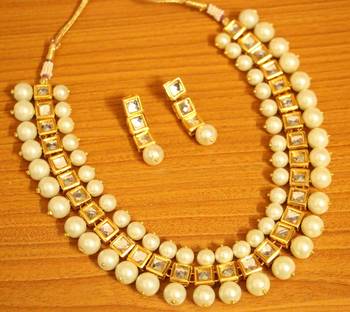 Kundan Meenakari Pearl Necklace Set 1
