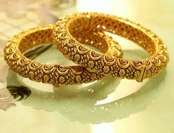 Gold Look Antique Carved Bangle 1